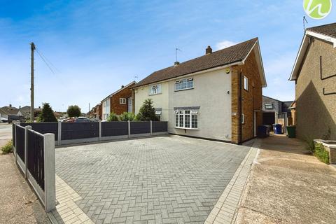 Digby Road, Corringham, SS17 3 bed semi