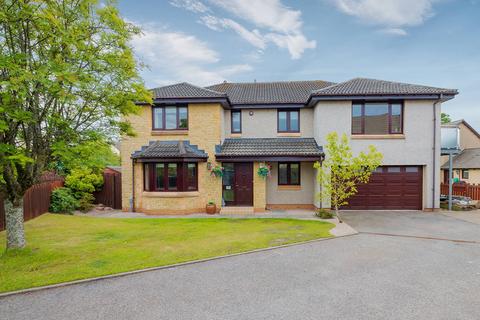 29 Brucelands, Elgin, IV30 1TS 5 bed detached house for sale