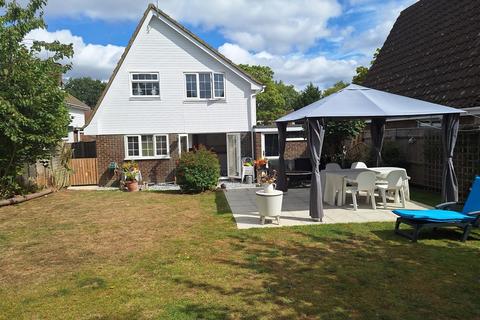 Runnymede Avenue, Bournemouth 3 bed detached house for sale
