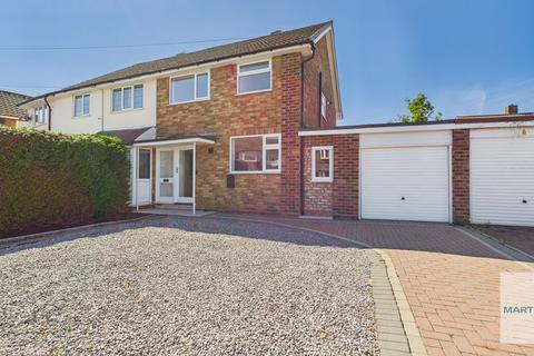 Lowlands Avenue, Streetly, B74 3QN 3 bed semi