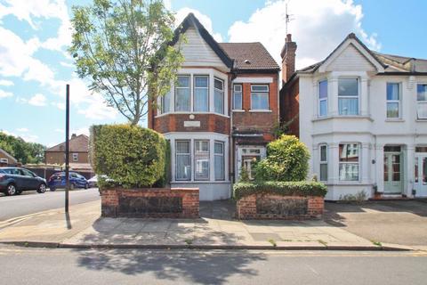 Cunningham Park, Harrow 3 bed detached house for sale