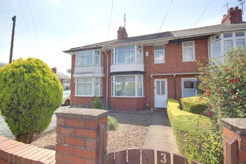 Louis Drive, Hull 3 bed terraced house for sale
