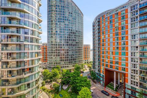 Biscayne Avenue, London E14 1 bed flat for sale