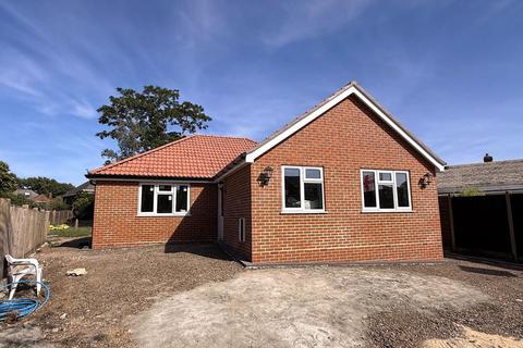 Woodlands Close, Dibden Purlieu, SO45 3 bed detached bungalow for sale