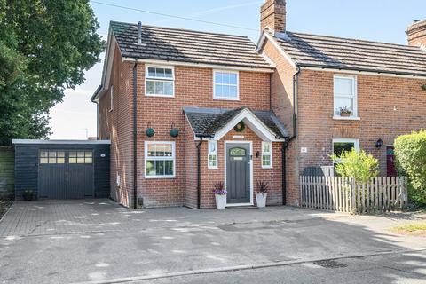 Southwood Road,  Farnborough, GU14 3 bed end of terrace house for sale