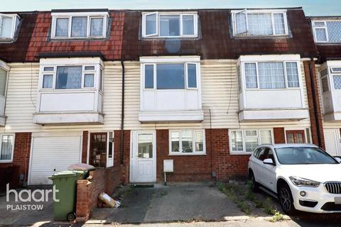 Wilkinson Road Royal Docks, London 4 bed terraced house for sale