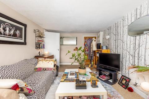 Richmond Terrace, Clifton 2 bed flat for sale