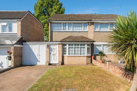 Plover Close, Lordswood, Southampton... 3 bed semi