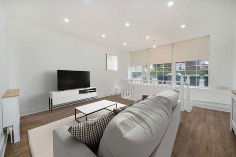 Torriano Avenue, London NW5 4 bed maisonette for sale