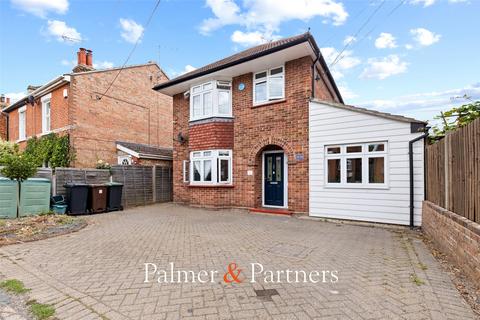 The Cross, Wivenhoe, Colchester... 3 bed detached house for sale