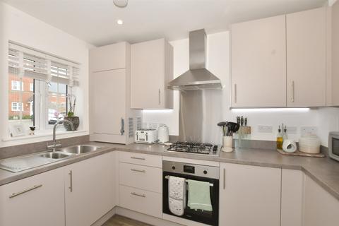 Milne Avenue, Whitstable CT5 2 bed end of terrace house for sale