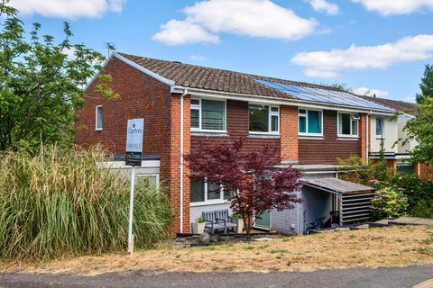 Poets Way, Fulflood, Winchester... 3 bed semi