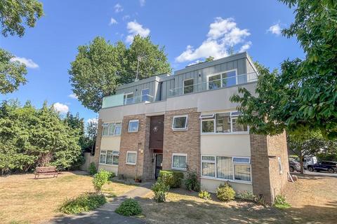 The Rutts, Bushey Heath, Bushey 1 bed apartment for sale