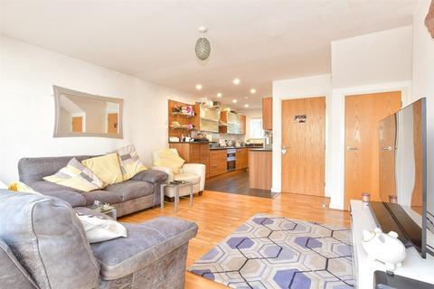 Park Lane, Greenhithe DA9 3 bed link detached house for sale