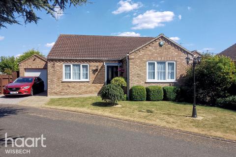 Woodford Gardens, Gorefield 2 bed detached bungalow for sale