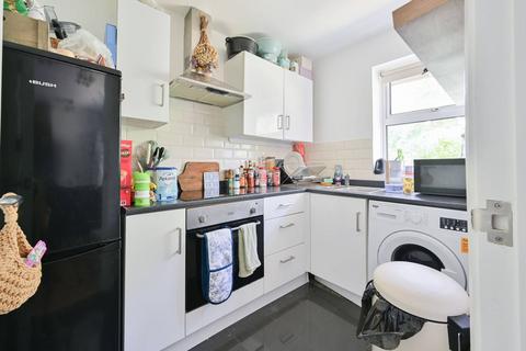 Bovingdon Court, Windsor Close, Hemel... 1 bed flat for sale