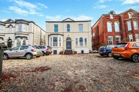 Southport, Merseyside PR9 2 bed apartment for sale