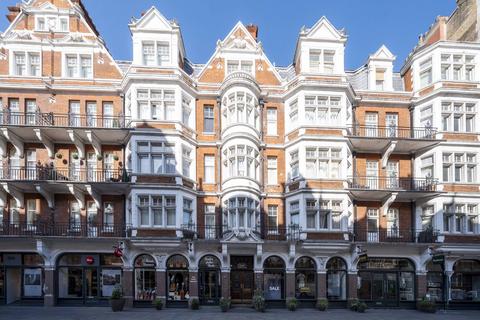 Duke Street, Mayfair, London, W1K 3 bed flat for sale