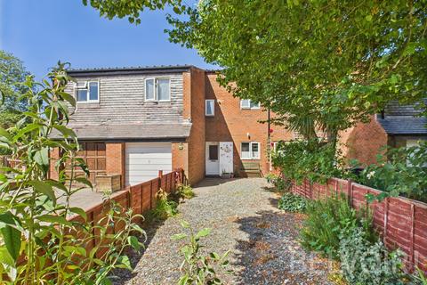 Withywood Drive, Telford TF3 4 bed terraced house for sale