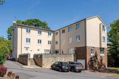 Moorland Close,  Witney,  OX28 3 bed flat for sale