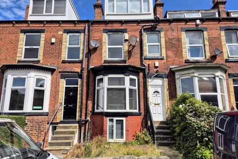 Cardigan Lane, Leeds 6 bed terraced house for sale