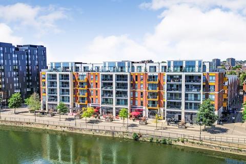 merchants gate, Riverside Square... 2 bed apartment for sale