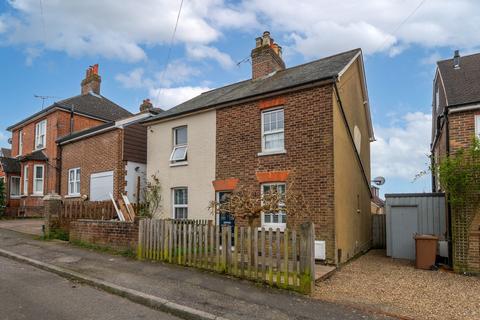 Hardwick Road, Redhill, RH1 3 bed semi
