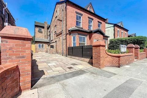 630 Liverpool Road, Merseyside PR8 2 bed apartment for sale