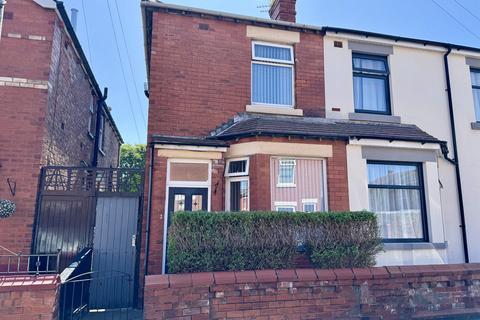 Rathlyn Avenue, Blackpool FY3 2 bed semi