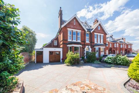 Elmhurst Road, Gosport, Hampshire, PO12 5 bed semi