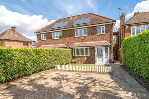 New Inn Lane, Burpham, Guildford 4 bed semi