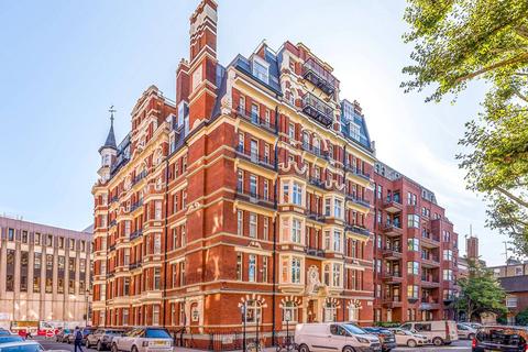 Iverna Court, Kensington, London, W8 3 bed flat for sale