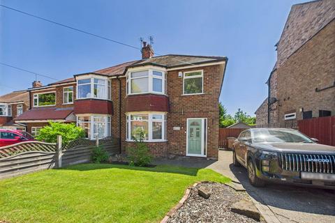 Fairfield Avenue, Kirk Ella, HU10 7UJ 3 bed semi
