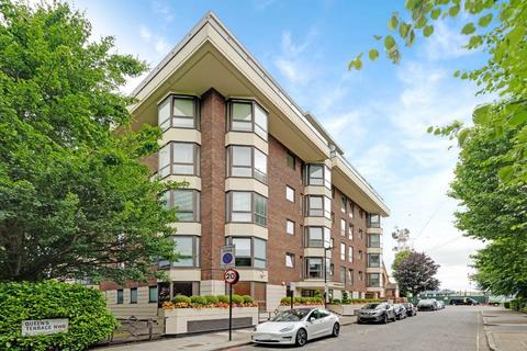 Queens Terrace, London NW8 1 bed flat for sale