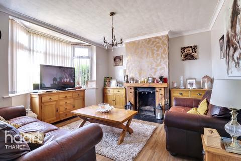 Westbrook Avenue, Margate 3 bed semi