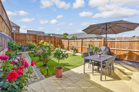 Watermark Road, Maidstone ME14 4 bed semi
