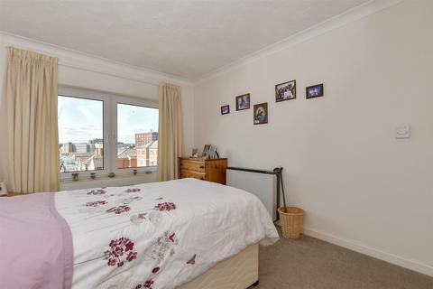 Queen Anne Road, Maidstone, Kent 2 bed apartment for sale