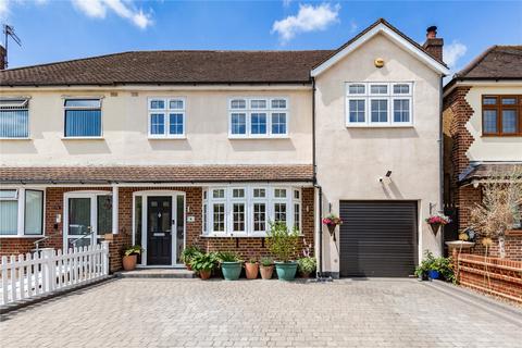 Sunnycroft Gardens, Upminster, RM14 4 bed semi