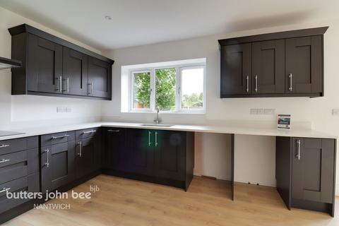 Marsh Lane, Nantwich 3 bed detached house for sale