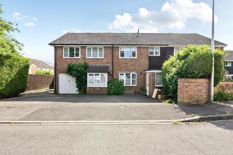 Hungerford,  Berkshire,  RG17 4 bed semi