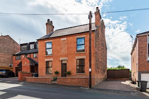 Chesterfield Street, Carlton, Nottingham 4 bed detached house for sale