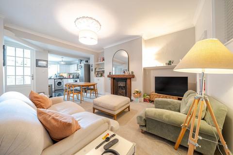 Cavendish Road, Balham, London, SW12 2 bed flat for sale