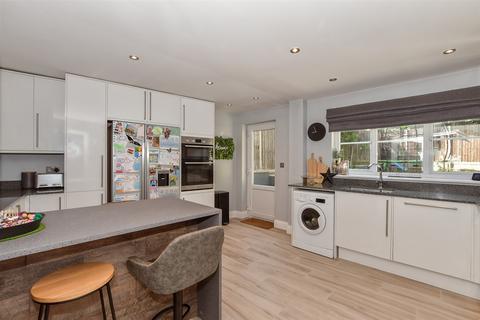 Corben Close, Maidstone ME16 4 bed detached house for sale