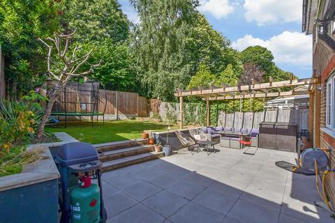 Corben Close, Maidstone ME16 4 bed detached house for sale