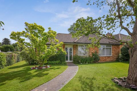 Wrayfield Avenue, Reigate RH2 3 bed bungalow for sale