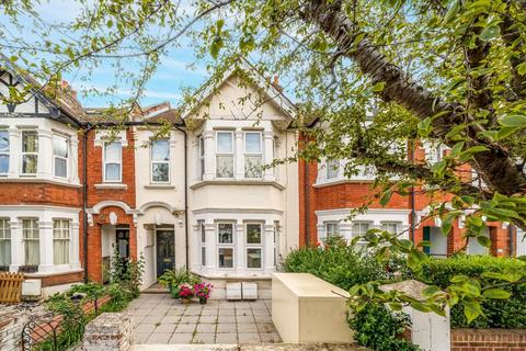 First Avenue, London W3 2 bed flat for sale