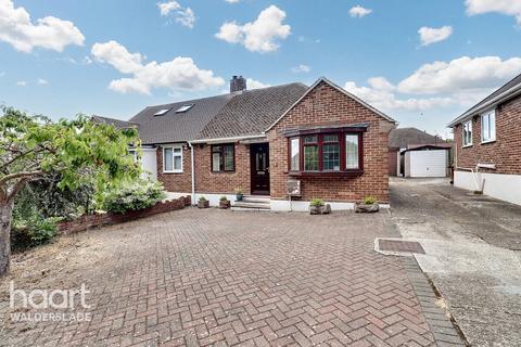 Binland Grove, Chatham 2 bed semi