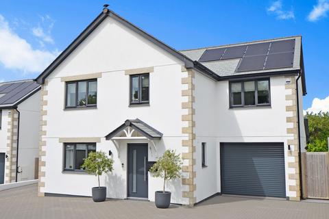 Redruth TR16 4 bed detached house for sale