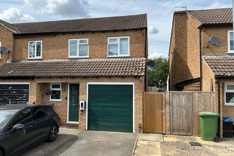 Chestnut Close, Frome, BA11 3 bed semi