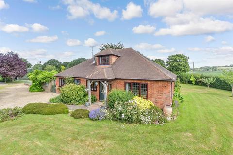 Pluckley, Ashford TN27 3 bed detached house for sale
